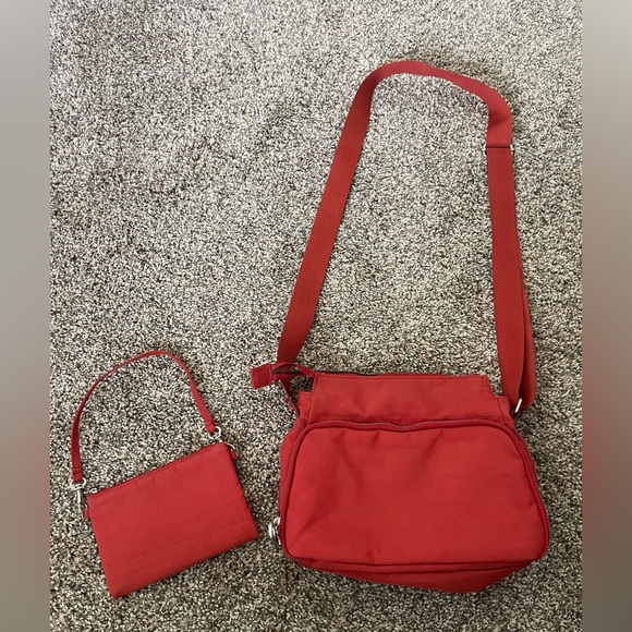 Women’s Baggallini Crossbody Bag Purse Russet Red - Picture 2 of 8